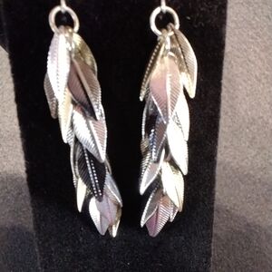 Chic Silver and Black Leaf Earrings